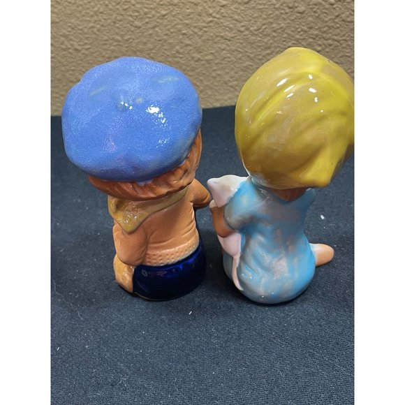 Vintage Napcoware Figurine Boy And Girl Sitting With Dogs - Picture 3 of 8